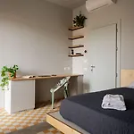 Hostel 're-dama