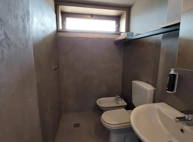 're-dama Vandrarhem Florens