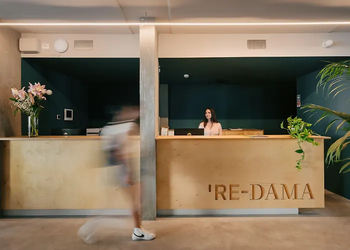 're-dama Vandrarhem *